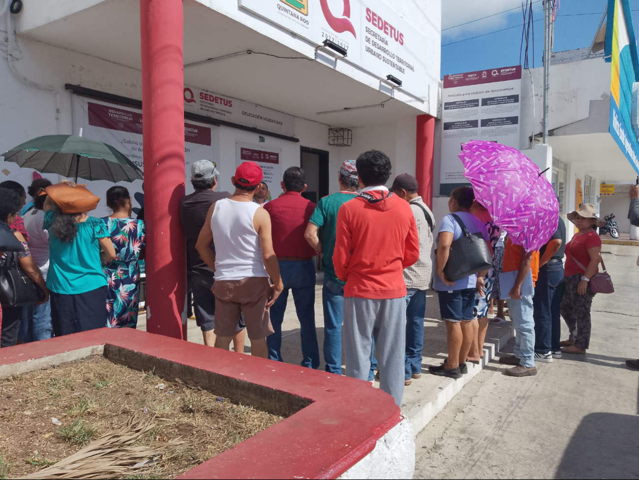 Colonos aseguran que se les había prometido que iba ser a título gratuito y el costo iba a ser mínimo