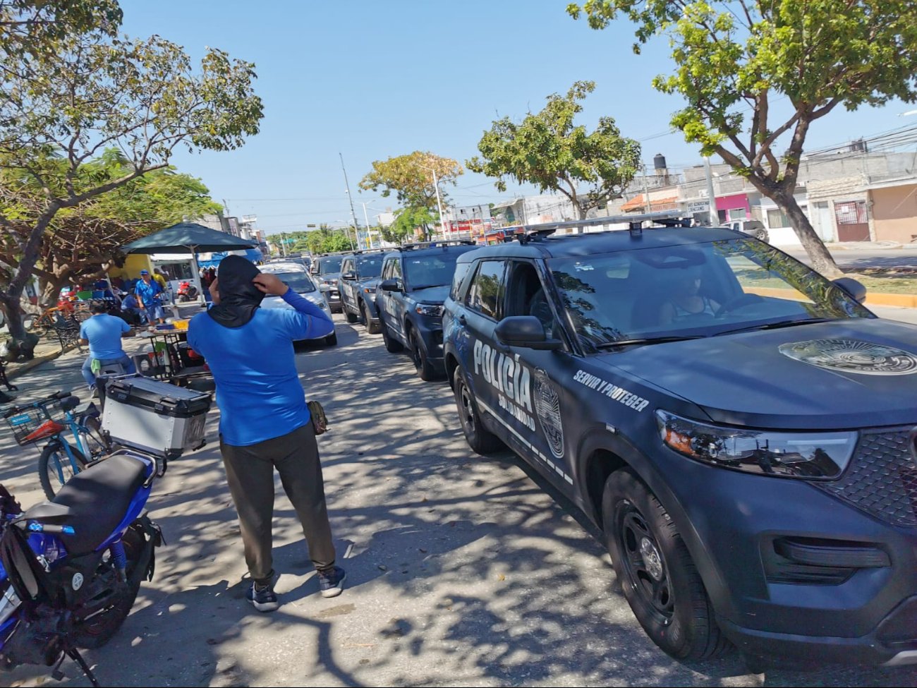 Movilización en Ciudad del Carmen: Detienen convoy de patrullas rumbo a Cancún