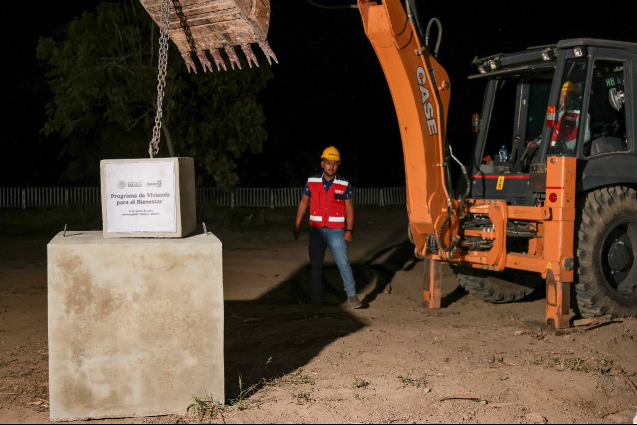 Presidenta Sheinbaum coloca primera piedra para la construcción de casas en Tabasco, ‘el acceso a la vivienda digna es un derecho’