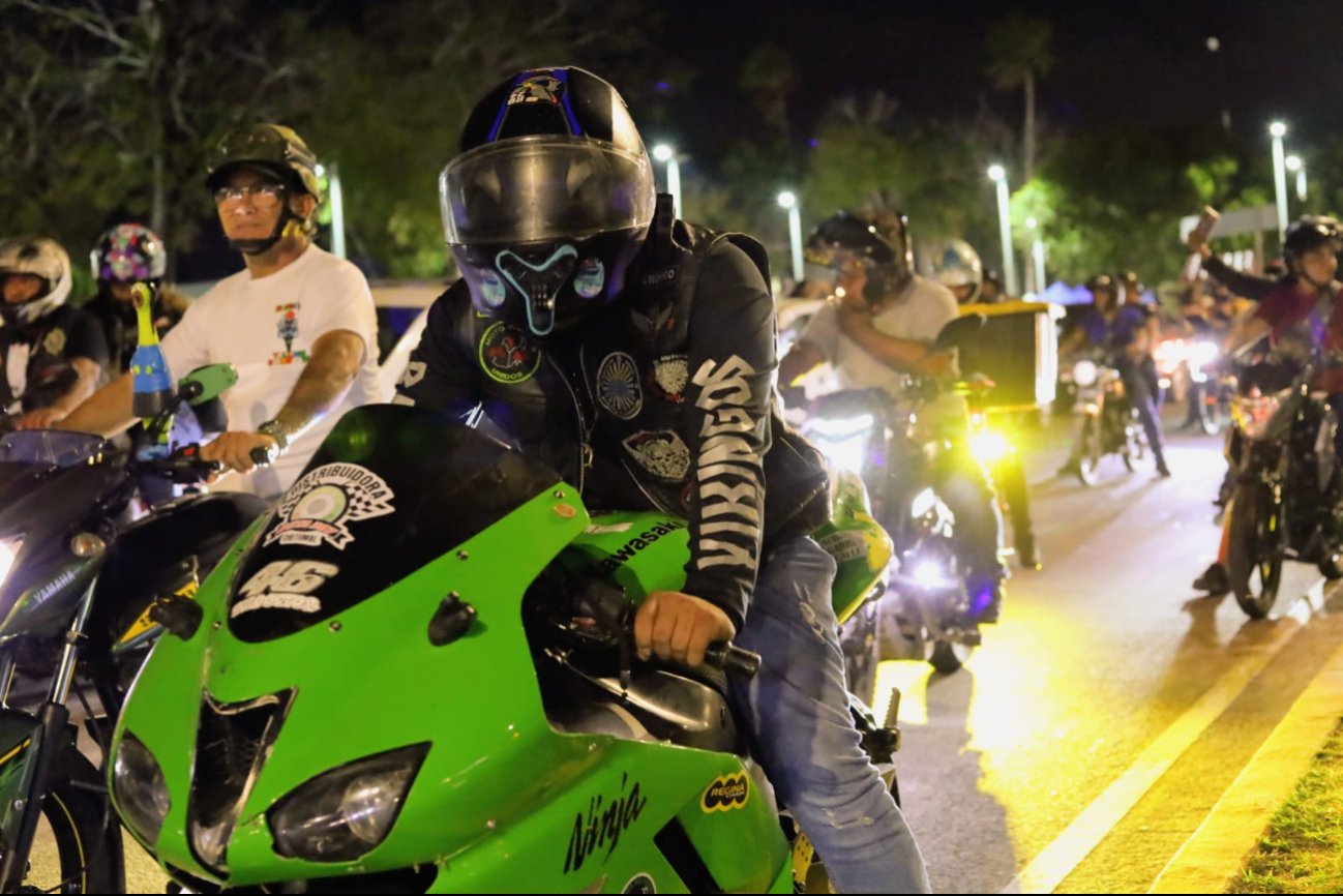 Motociclistas realizan mega rodada contra la “Ley Chaleco”