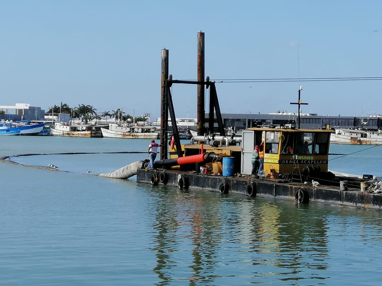 Pescadores reportan beneficios tras el dragado del puerto de altura