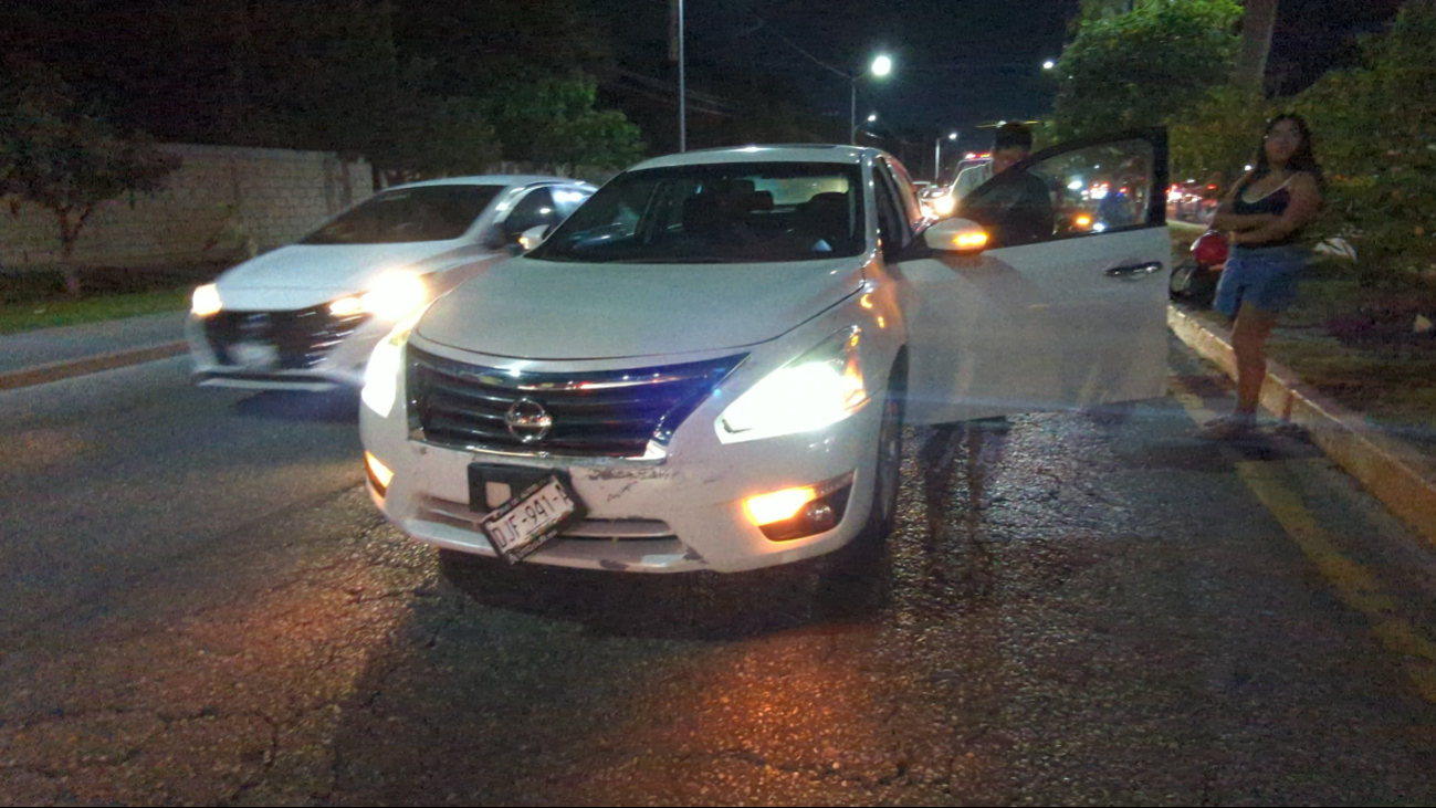 Los vehículos quedaron bloqueando un carril durante casi una hora mientras se resolvían los daños y responsabilidades.