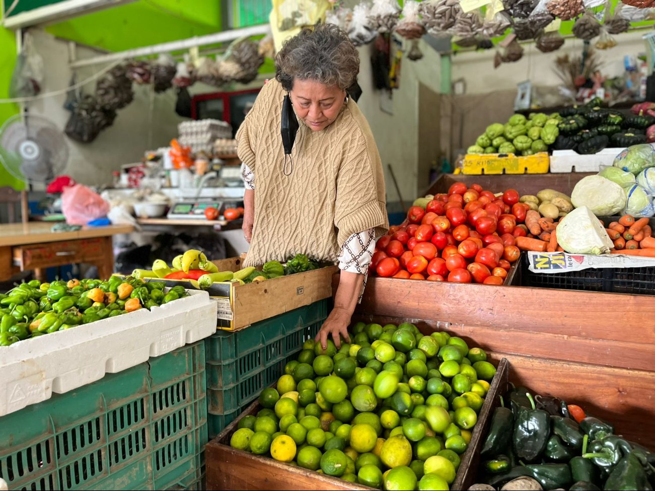 Naranjas agrias pasaron de 8 a 10 pesos por tres unidades, y en el pasado llegaron a costar 20 pesos cada una.