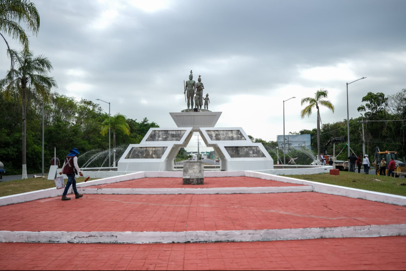 Remodelan   la Glorieta del Mestizaje en Chetumal tras varios años de deterioro