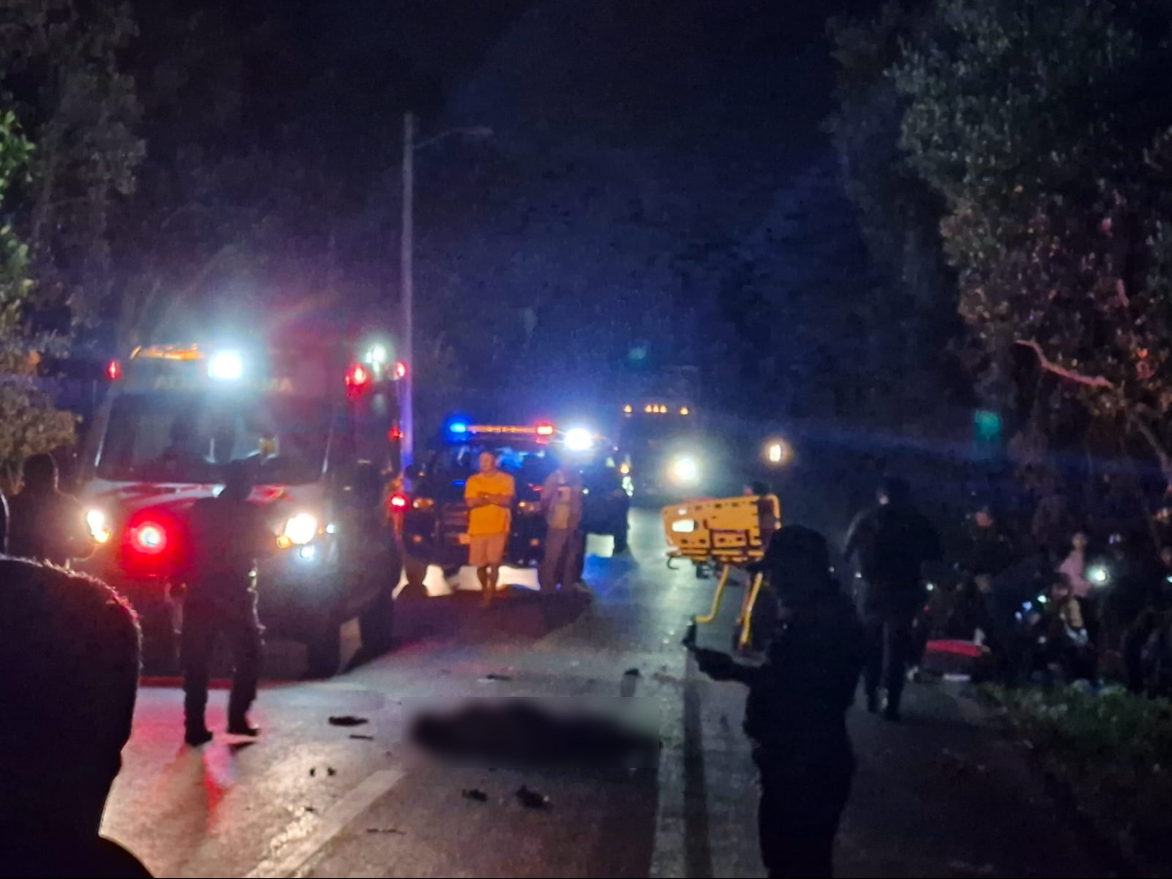 Joven invade carril contrario y se impacta contra otro biciclo, cerca de La Caleta de Progreso