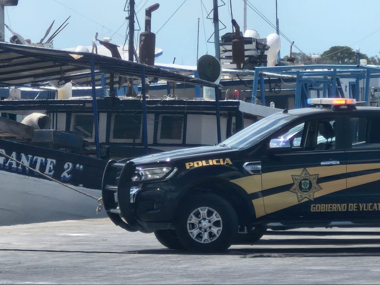 Hallan un cadáver flotando en el  Puerto de Abrigo de Progreso 