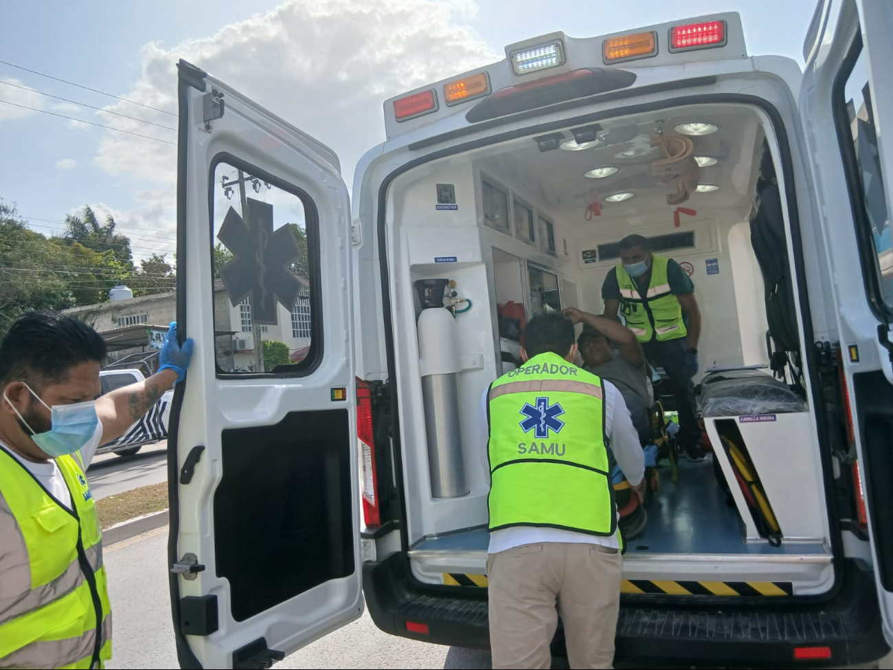 Colisión en Escárcega deja un motociclista lesionado