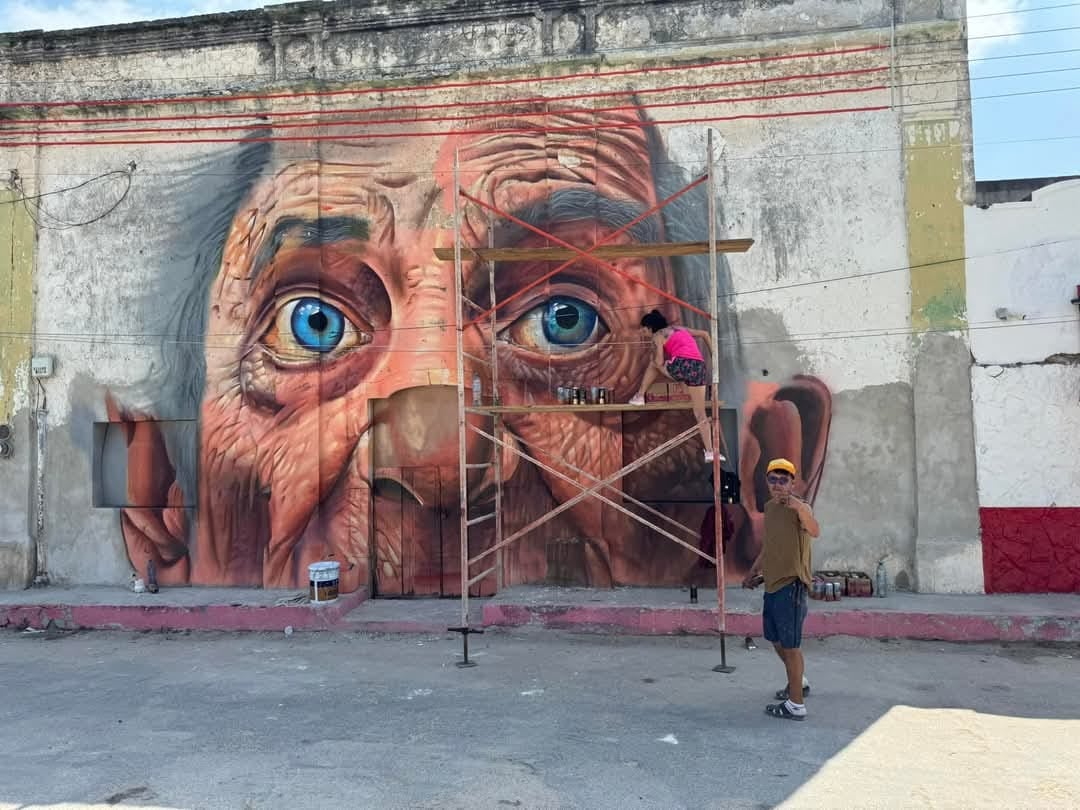 El grupo Pinta o Muere participa en el Proexart Fest 2025 desarrollado en el puerto de Río Lagartos