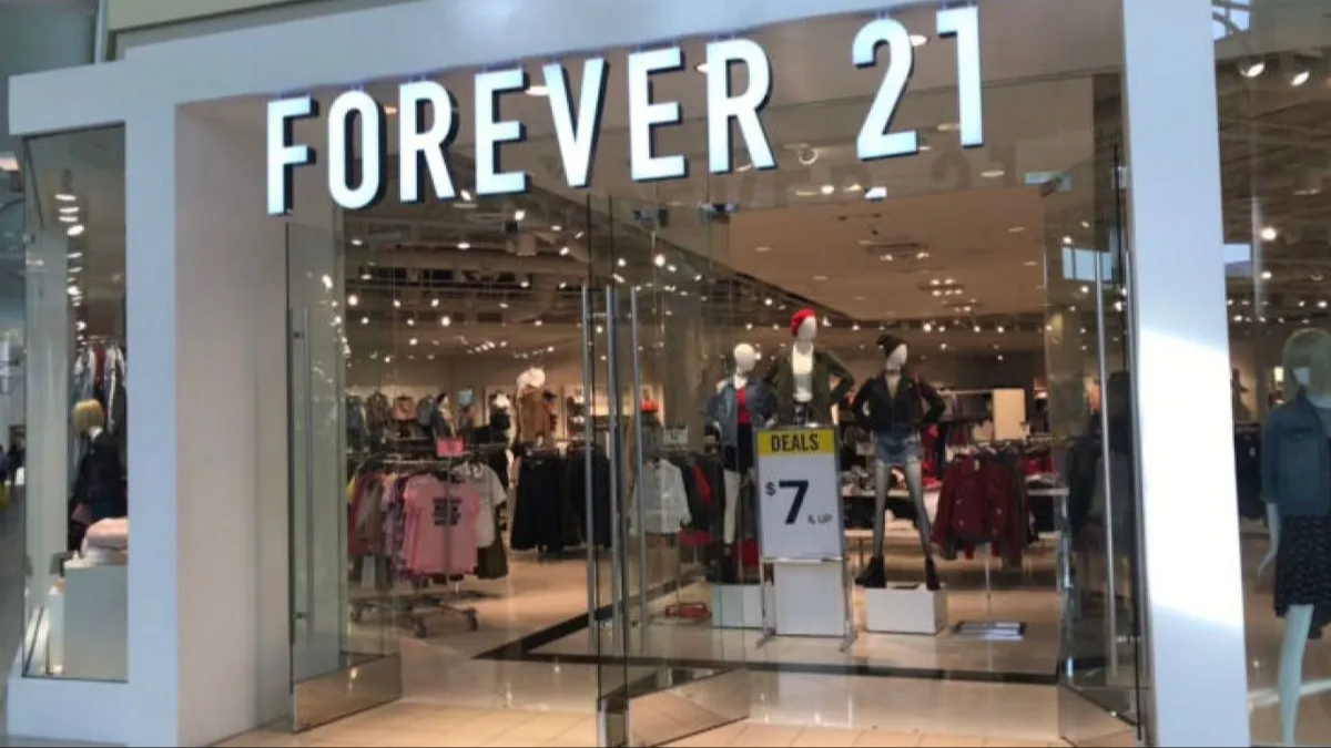 Forever 21 se declara en quiebra; ¿Temu y Shein los responsables?