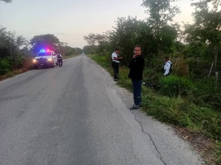 Motociclista lesionado al derrapar.