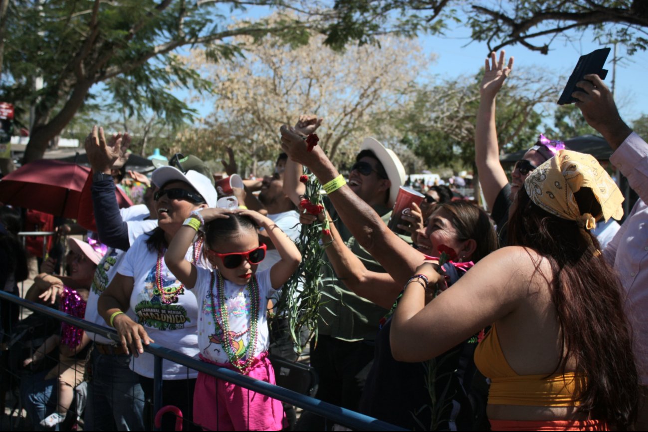 Miles de asistentes disfrutaron del último desfile el Carnaval Amazónico de Mérida 2025