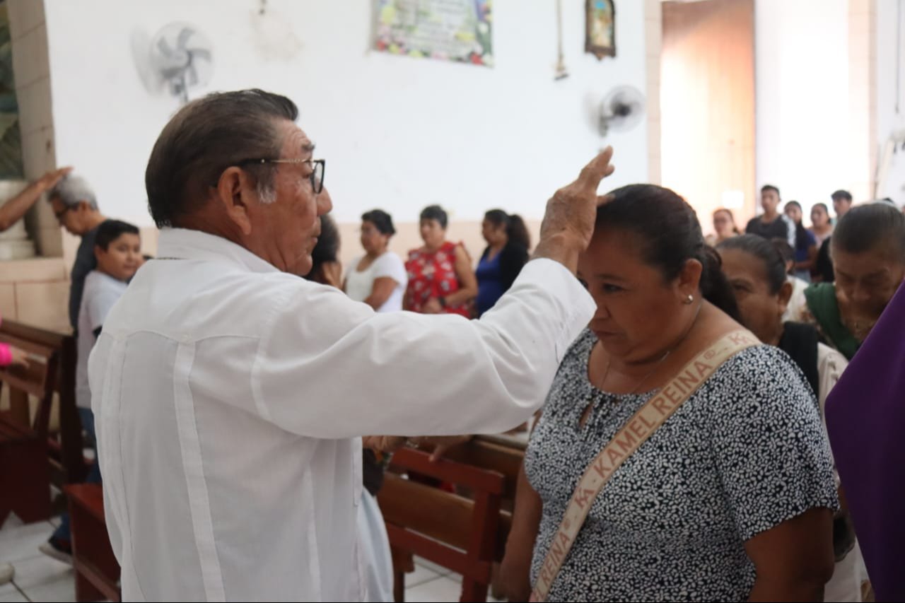 Yucatecos cumplieron con el Miércoles de Ceniza