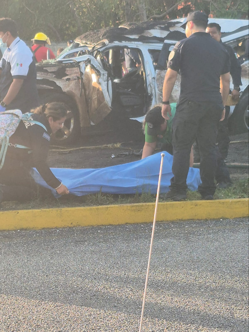 Heridos y una persona sin vida en accidente vial en Puerto Morelos