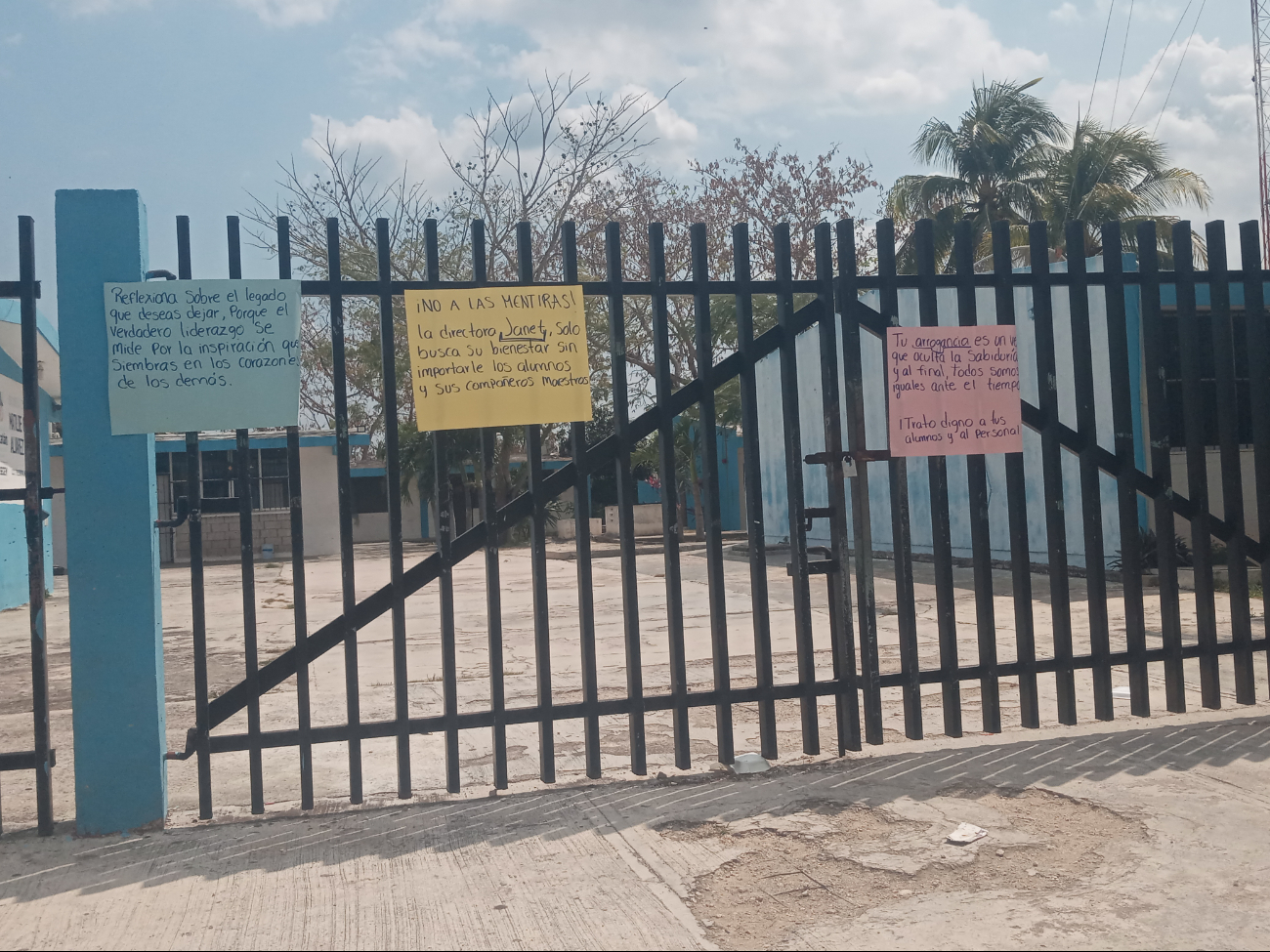 Padres de una secundaria de Mocochá acusan a la Directora de maltrato a los alumnos