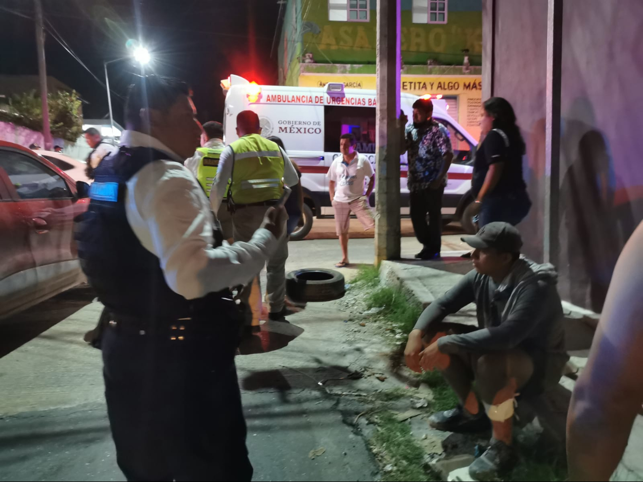 Vecinas de Campeche agreden a paramédica en un accidente