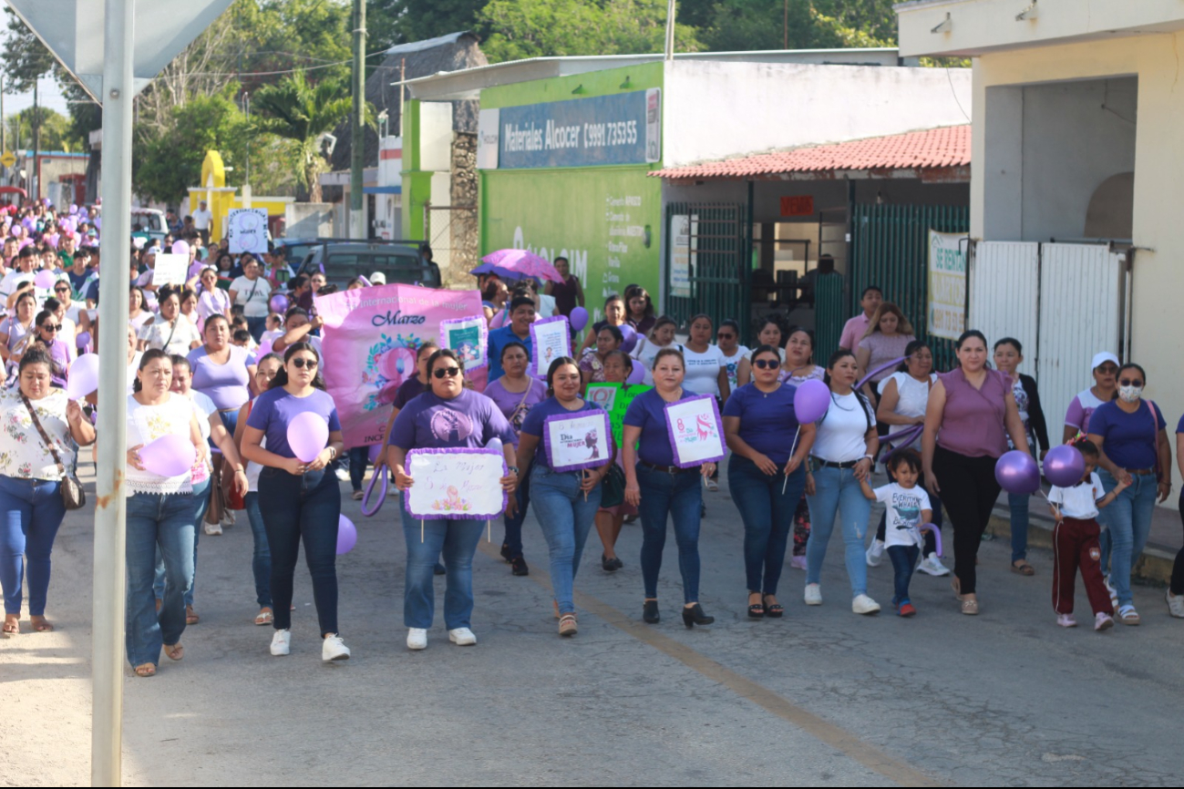 En Chocholá iniciaron el derrotero en la entrada principal de la localidad, hasta el Centro