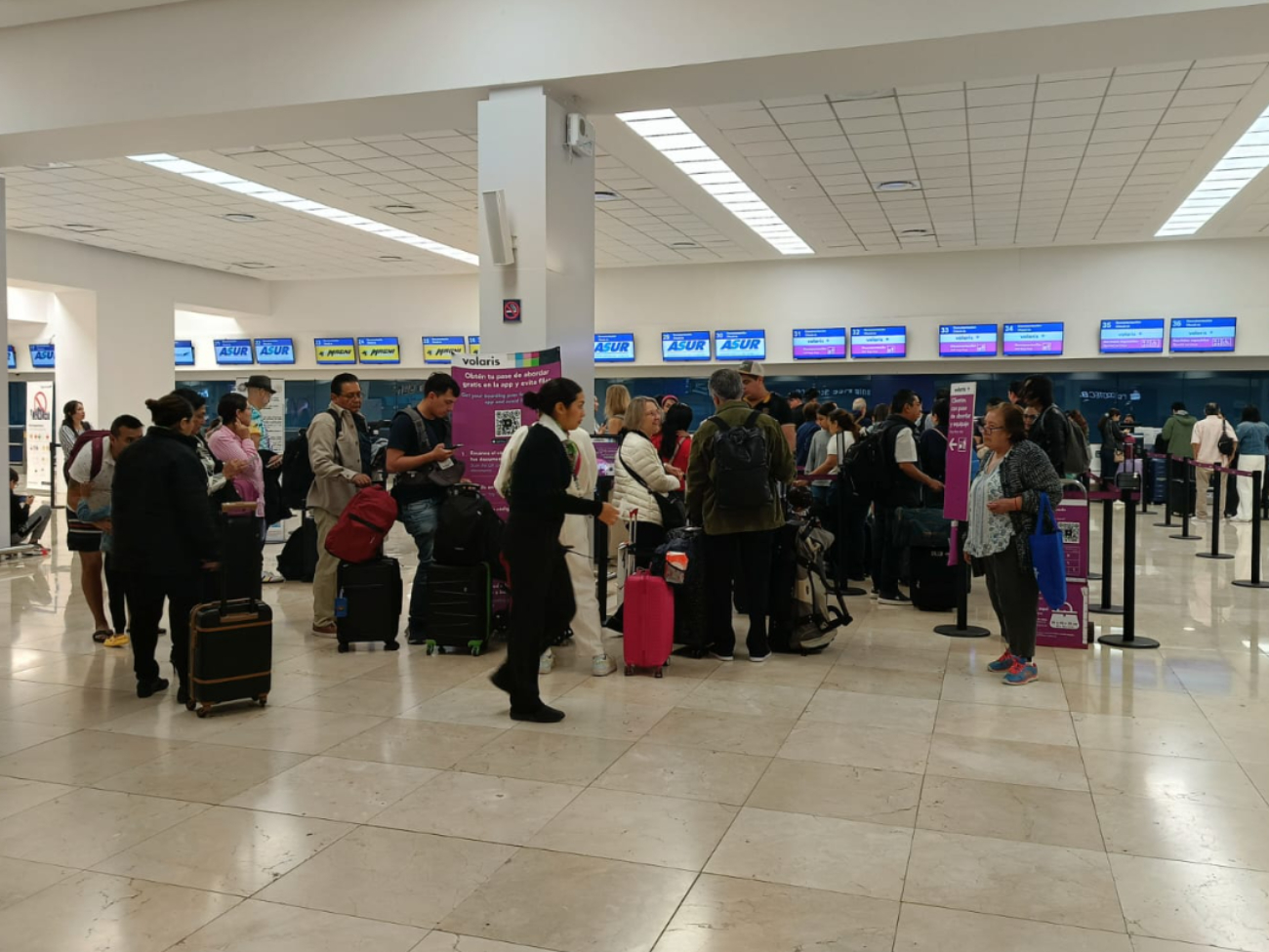 Las operaciones en el Aeropuerto Internacional de Mérida no registran interrupciones a pesar de la presencia de un banco de niebla