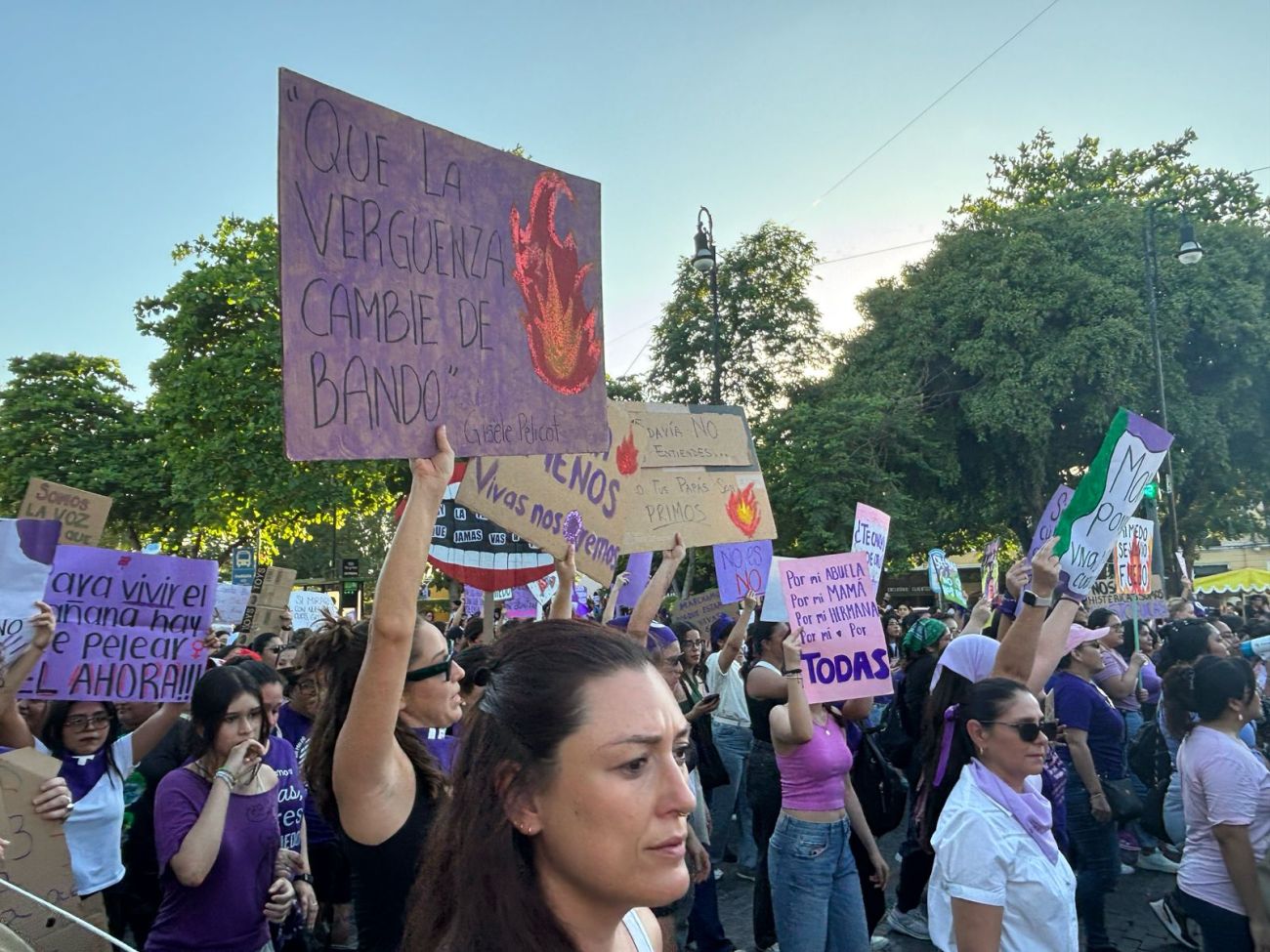 Miles de mujeres se reunieron para marchar