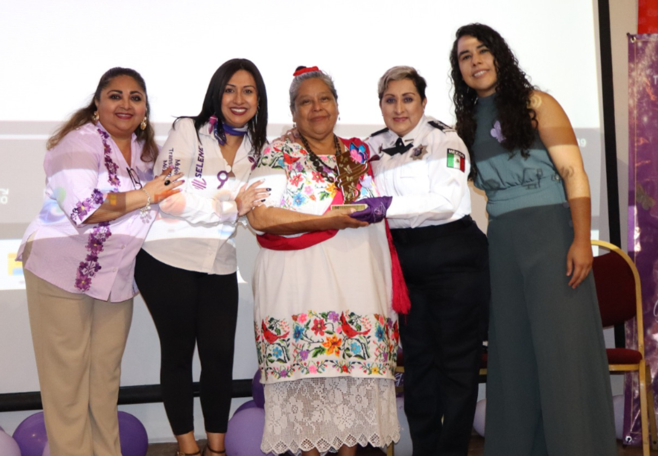 Se reconoció a mujeres destacadas en salud, educación, herbolaria y deporte