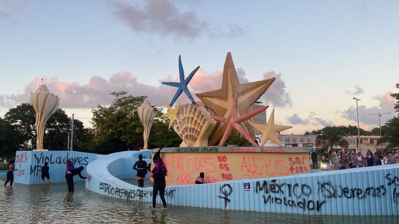 Vandalizan fuente de Cancún