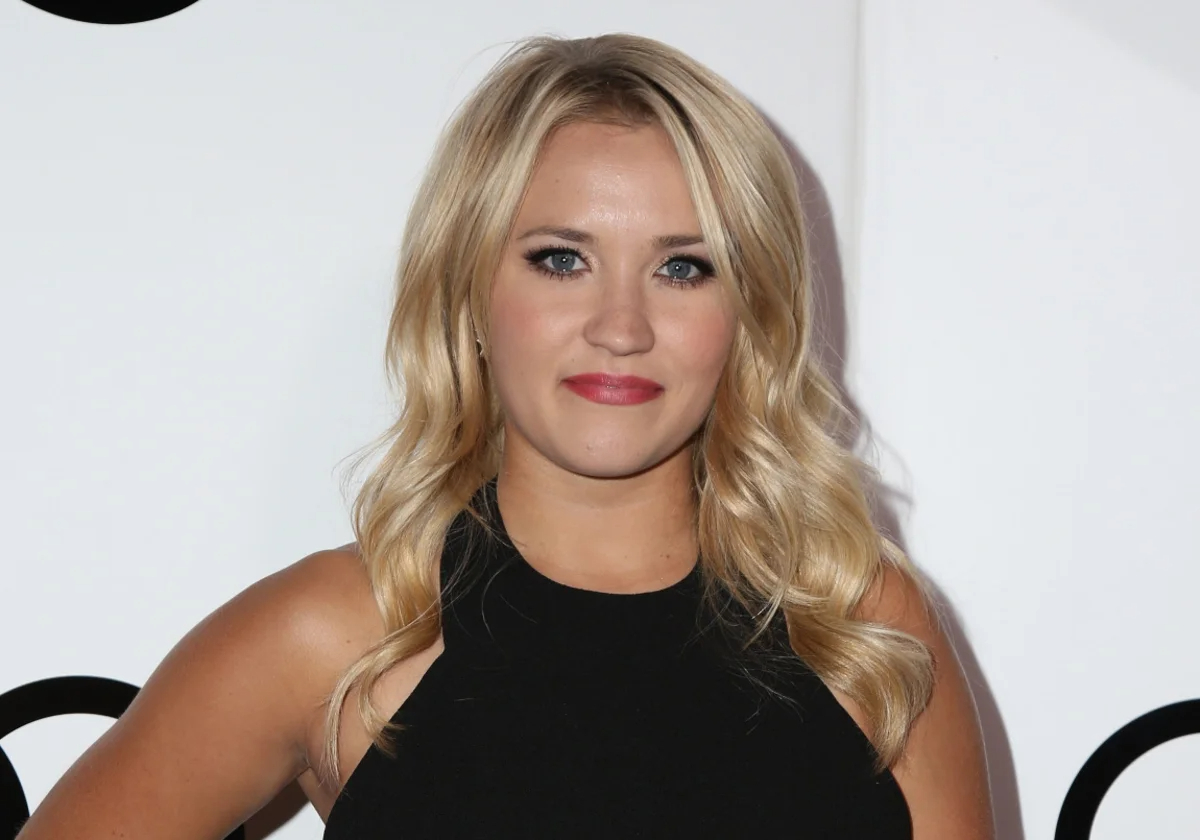 La actriz Emily Osment