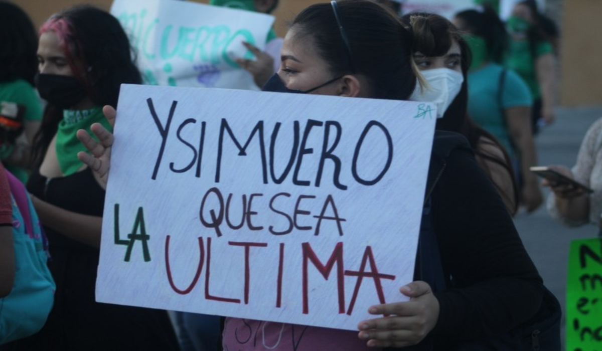 La representante del colectivo Marea Verde señaló que la pandemia vino a recrudecer la violencia contra la mujer. Foto: Manuel Collí.