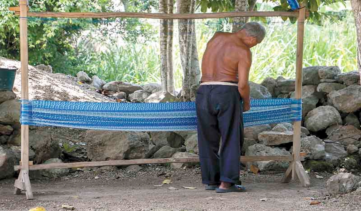 Familias de Chumayel han encontrado en la venta de este artículo una opción para sobrellevar la crisis. Foto: Carlos Ek Uc.