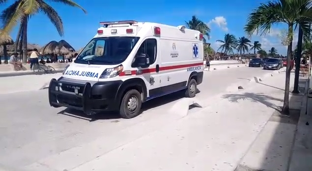 Mujer se agarra a golpes y termina lesionada en el malecón de Progreso