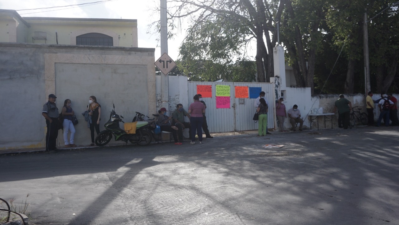 Los trabajadores llegaron a un acuerdo para una reunión con las oficinas centrales de Conafor  de Foto: Lucio Blanco