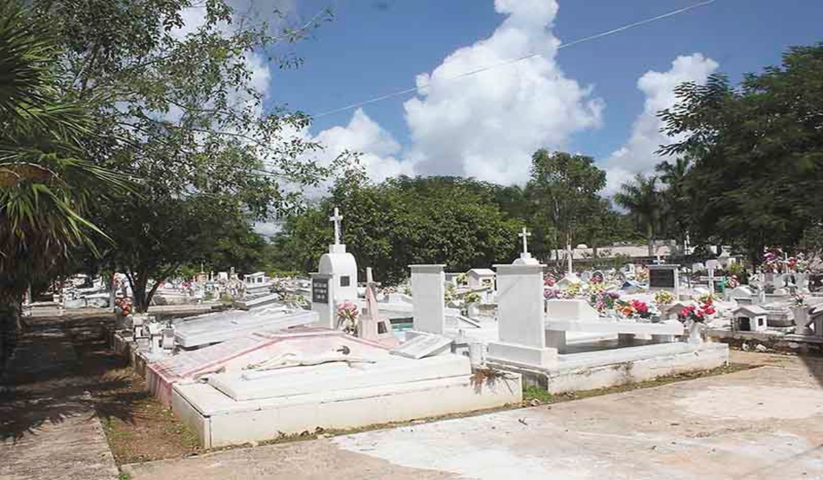 Preparan la reapertura de los panteones en Tizimín