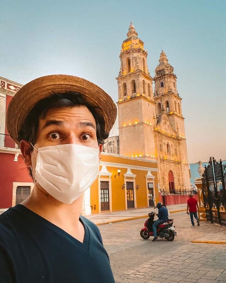 Alan x el mundo presume la Catedral de Campeche 