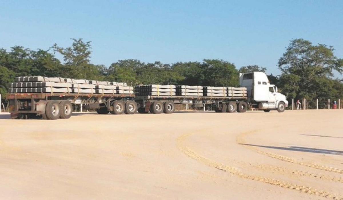 Arriban durmientes a Hecelchakán, serán utilizados en el Tramo 2 del Tren Maya