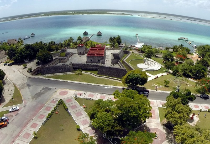 Sistema lagunar de Bacalar está en riesgo, alertan