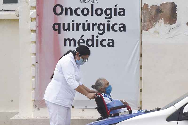 COVID-19 frena atención de cáncer de mama en Yucatán