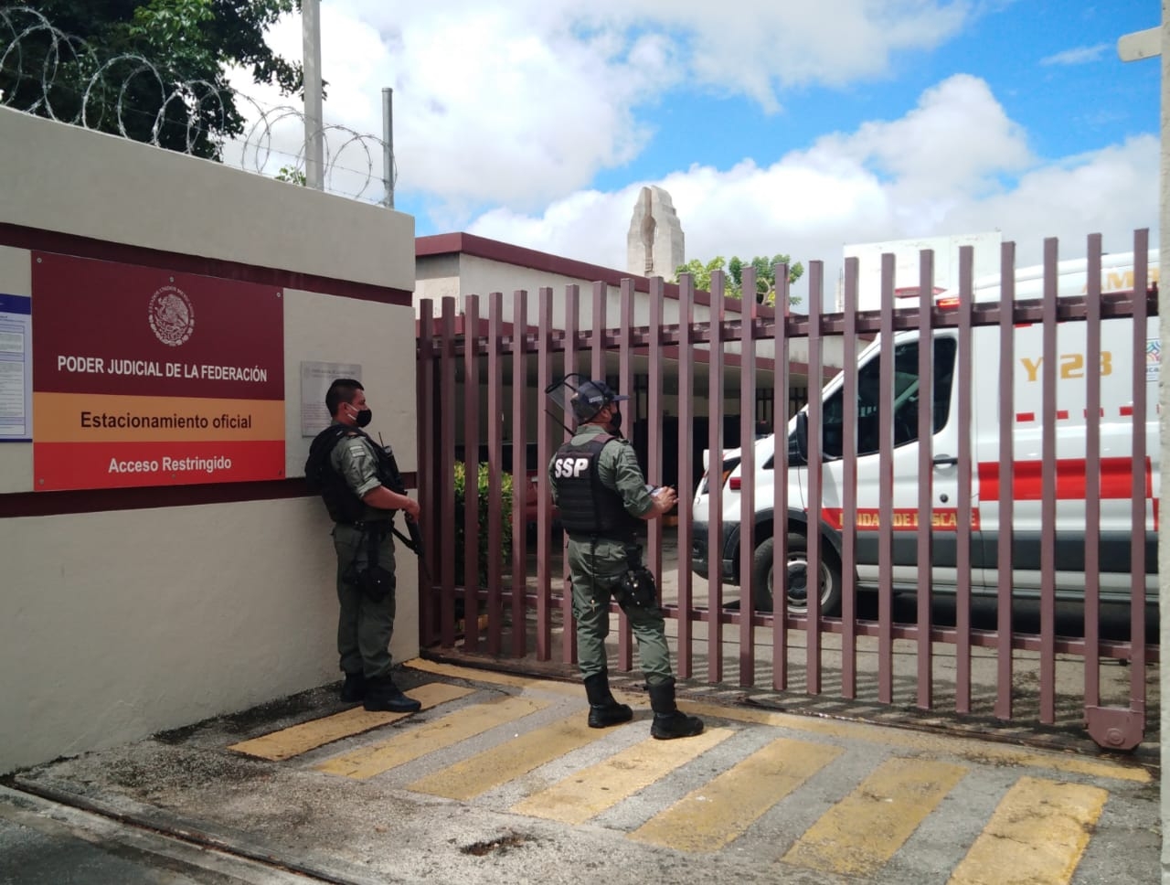 Hasta el momento se desconoce el motivo por el cual fue trasladada al hospital. Foto: Fernando Poo Hurtado