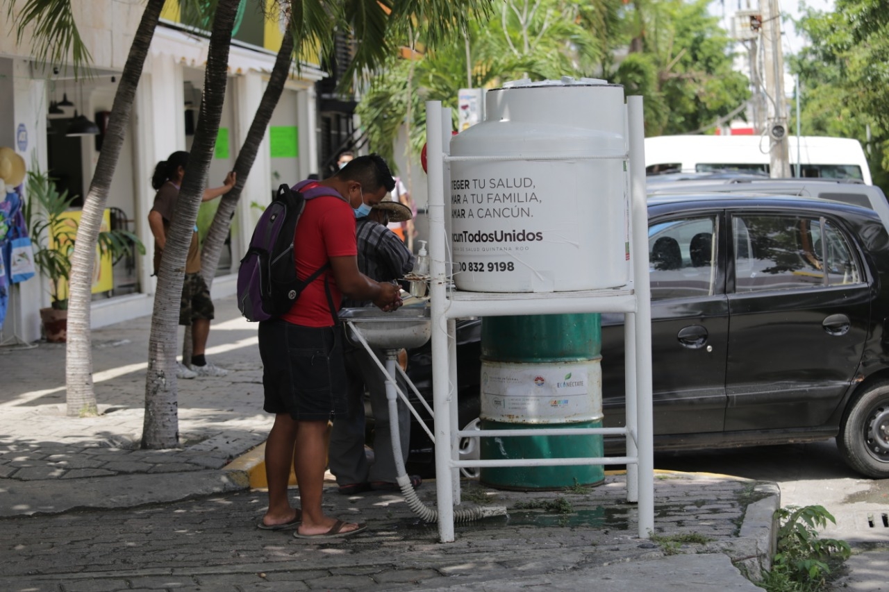 Cancún tiene las colonias con más casos de COVID-19