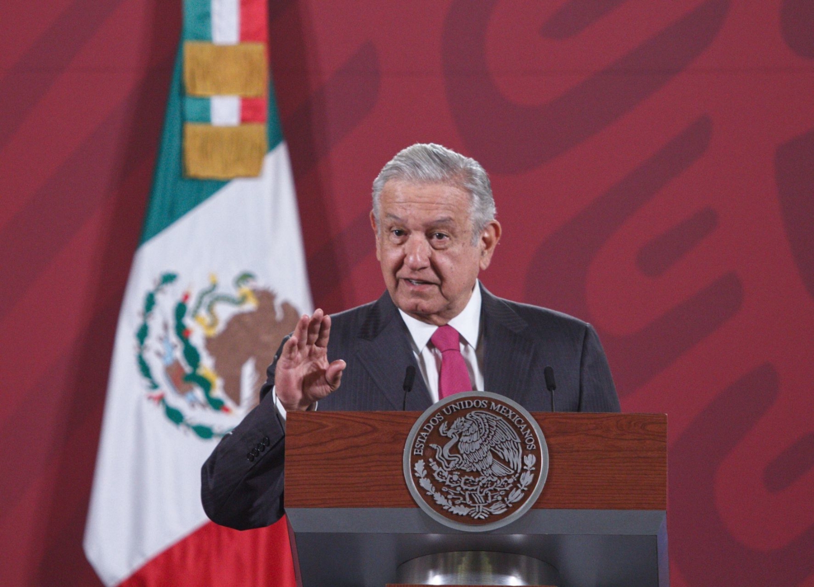 AMLO anuncia auditorías a fideicomisos y posibles denuncias ante la FGR