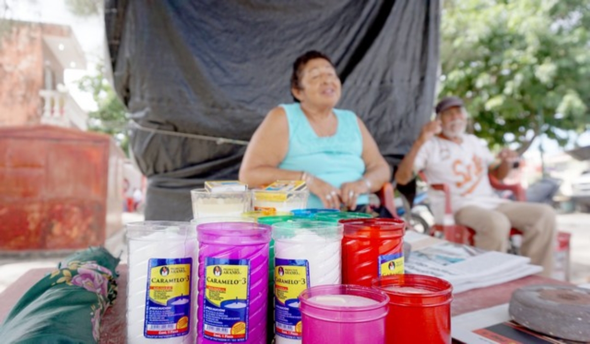 Comerciantes advierten pérdidas por restricción de ventas en panteones de Campeche