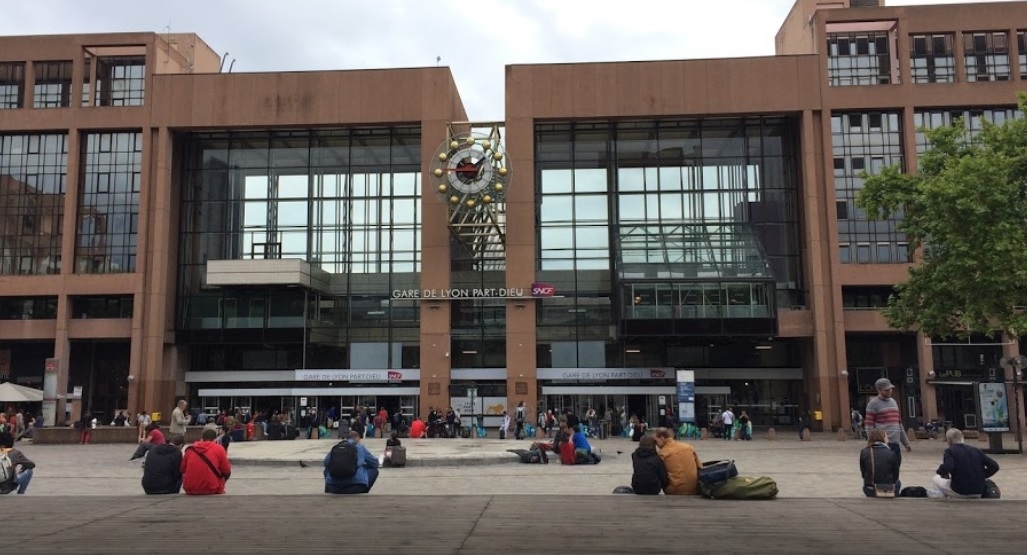 Algunos trenes fueron desviados a otros puntos de la ciudad. Foto: Internet