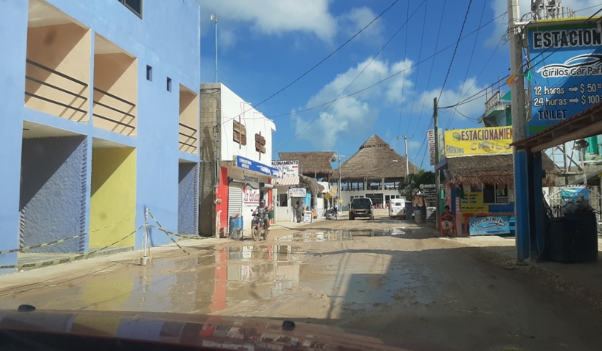 Inicia la remodelación de la avenida principal en el Puerto de Chiquilá