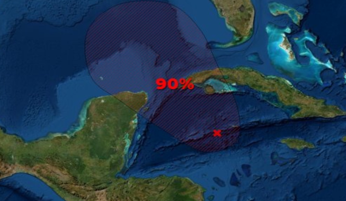 Alertan por baja presión cerca de Cancún