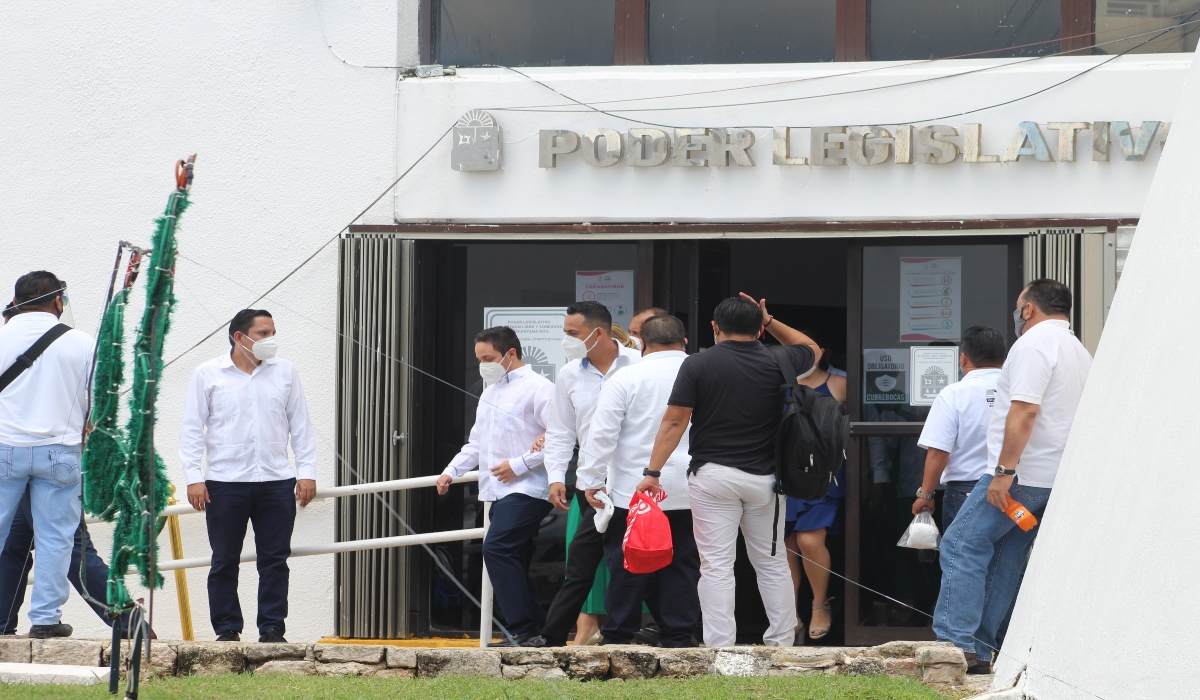 El presidente de la Junta de Gobierno y Coordinación Política del Congreso reconoció que hay más de 50 aviadores en la nómina. Foto Eric Castillo.