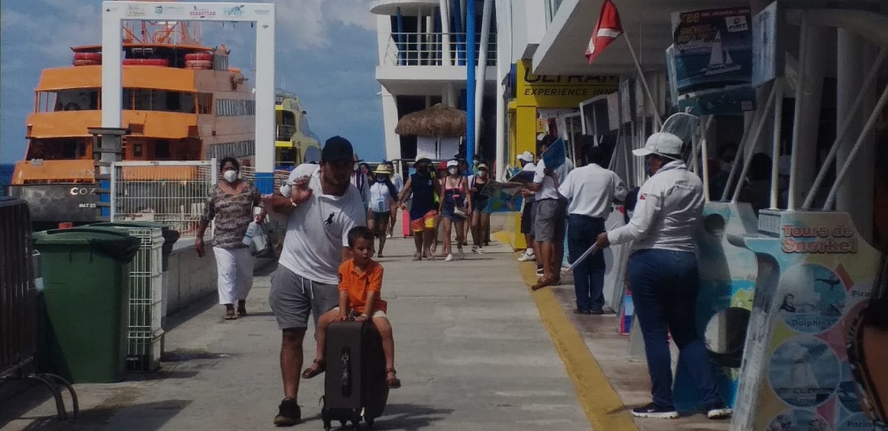 Navieras cancelan rutas de carga pesada a Cozumel para este lunes