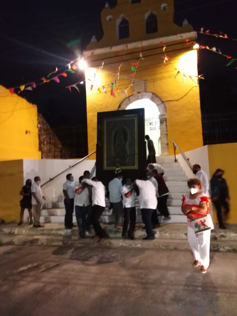 Con medidas sanitarias, se realiza la bajada de la Virgen de Guadalupe de Acanceh