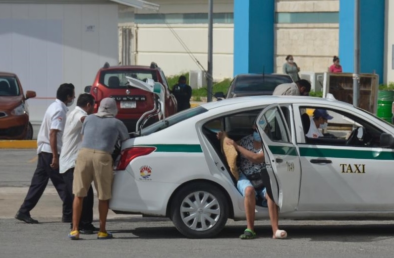 Anuncian suspensión del servicio de transporte público en Quintana Roo