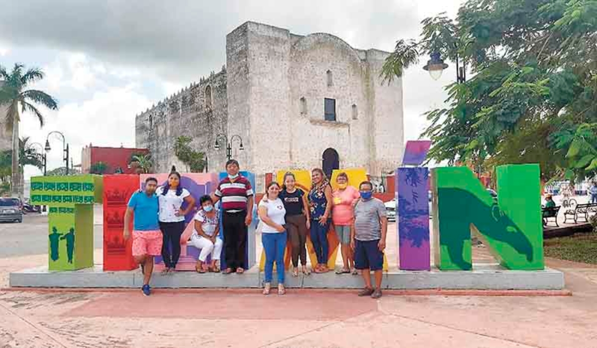 La familia Rodríguez Manrique, de Mérida, dijeron estar encantados con la ciudad. Foto: Raquel Margarita Huerta.