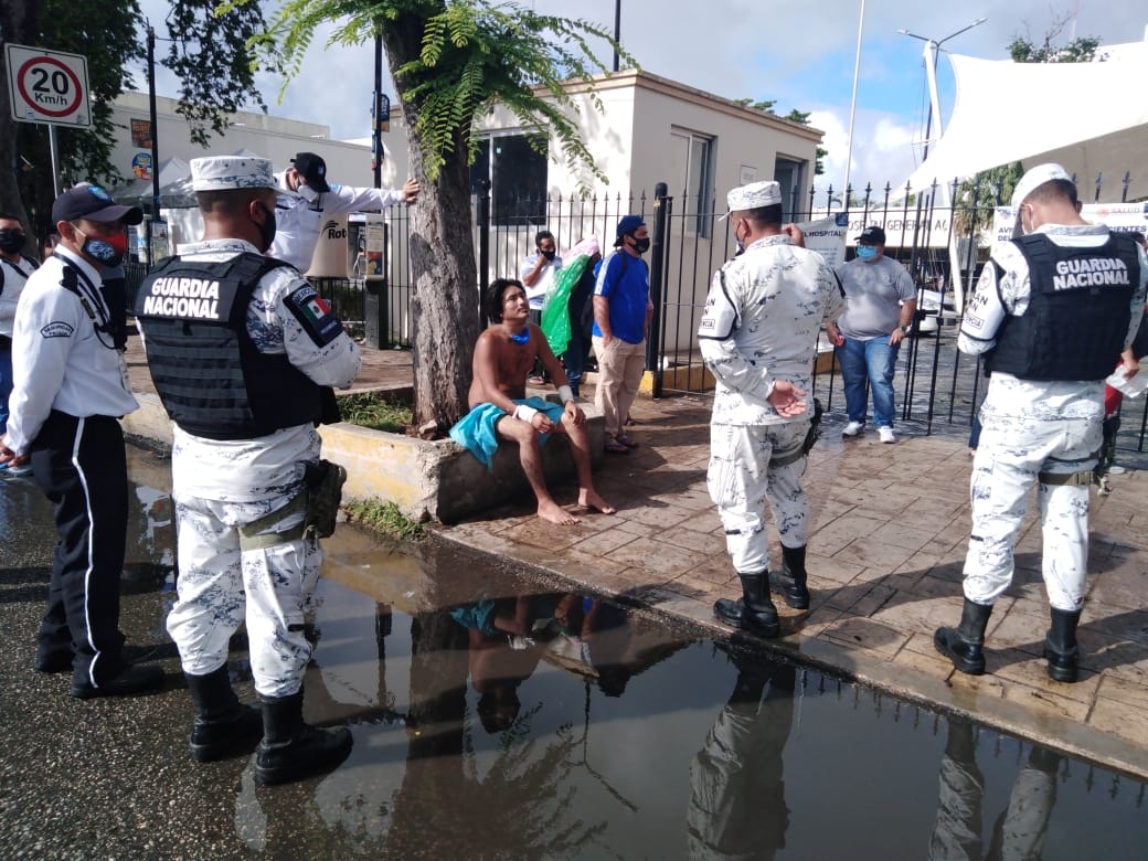 El hombre indicó que no lo querían dejar ir  Foto: Fernando Poó