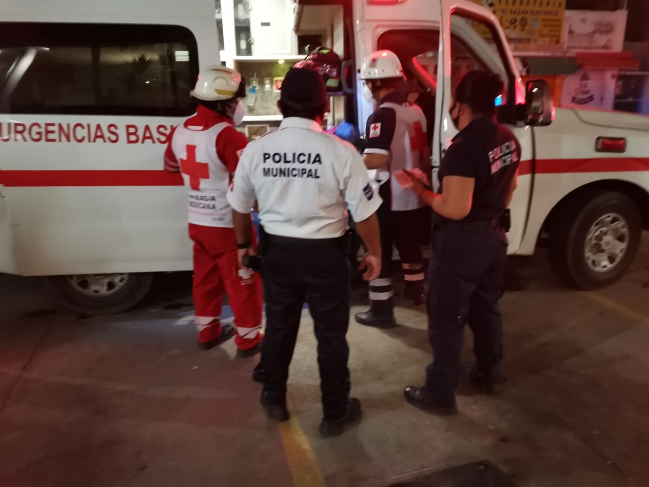 Heridos movilizan a paramédicos de la Cruz Roja en Ciudad del Carmen