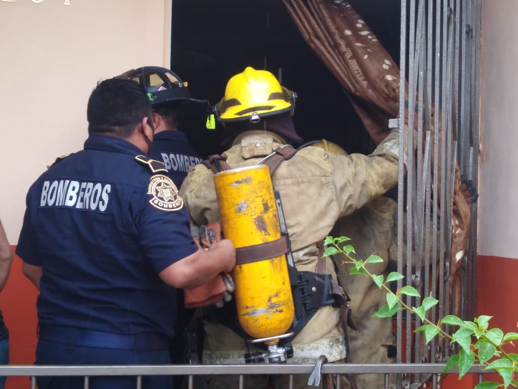 Fuerte movilización por incendio al poniente de Mérida