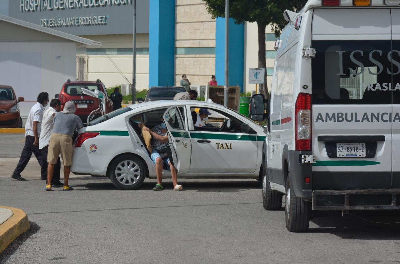 Los 20 pacientes ambulatorios que fueron evacuados regresarán en los próximos días. Foto: Mario Hernández